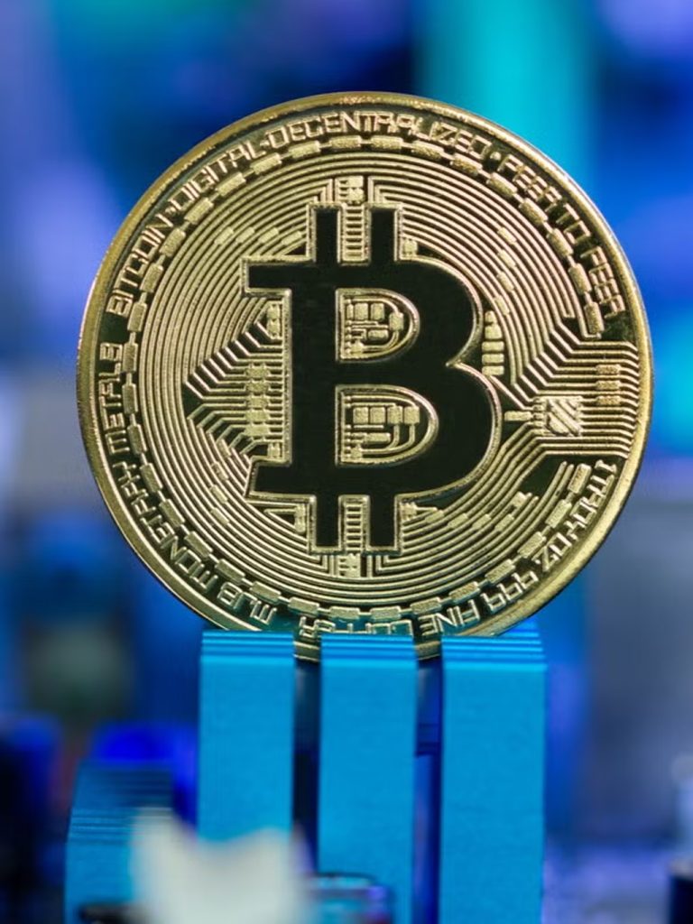 Bitcoin-Price-Surge-to-64%-in-Q1-May-Lead-to-Significant-Volatility
